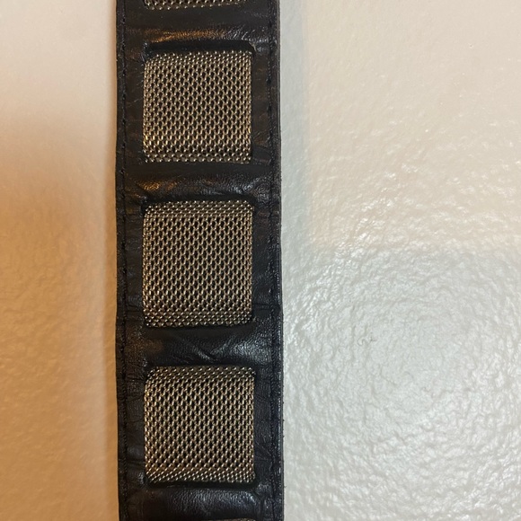 Black and metallic belt | bundle and get this item for free - Picture 2 of 6